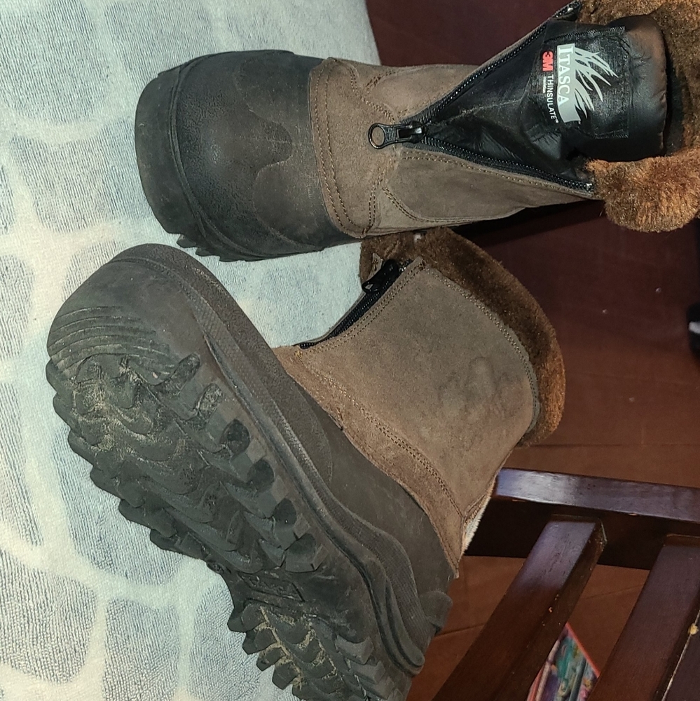 Itasca winter boots size 8